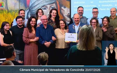 Câmara de Concórdia homenageia Harry Perusin por trajetória de mais de 60 anos